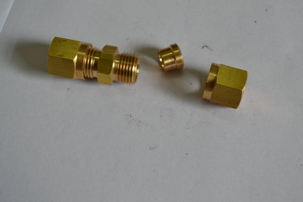 �������м��ͷ��װ